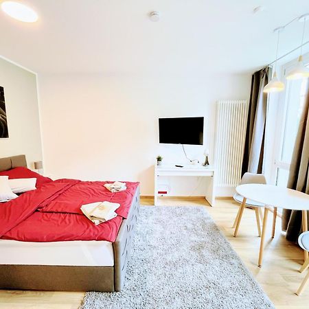 Studio Am Waldschloesschen Mit Kueche Und Netflix Dresden Dış mekan fotoğraf