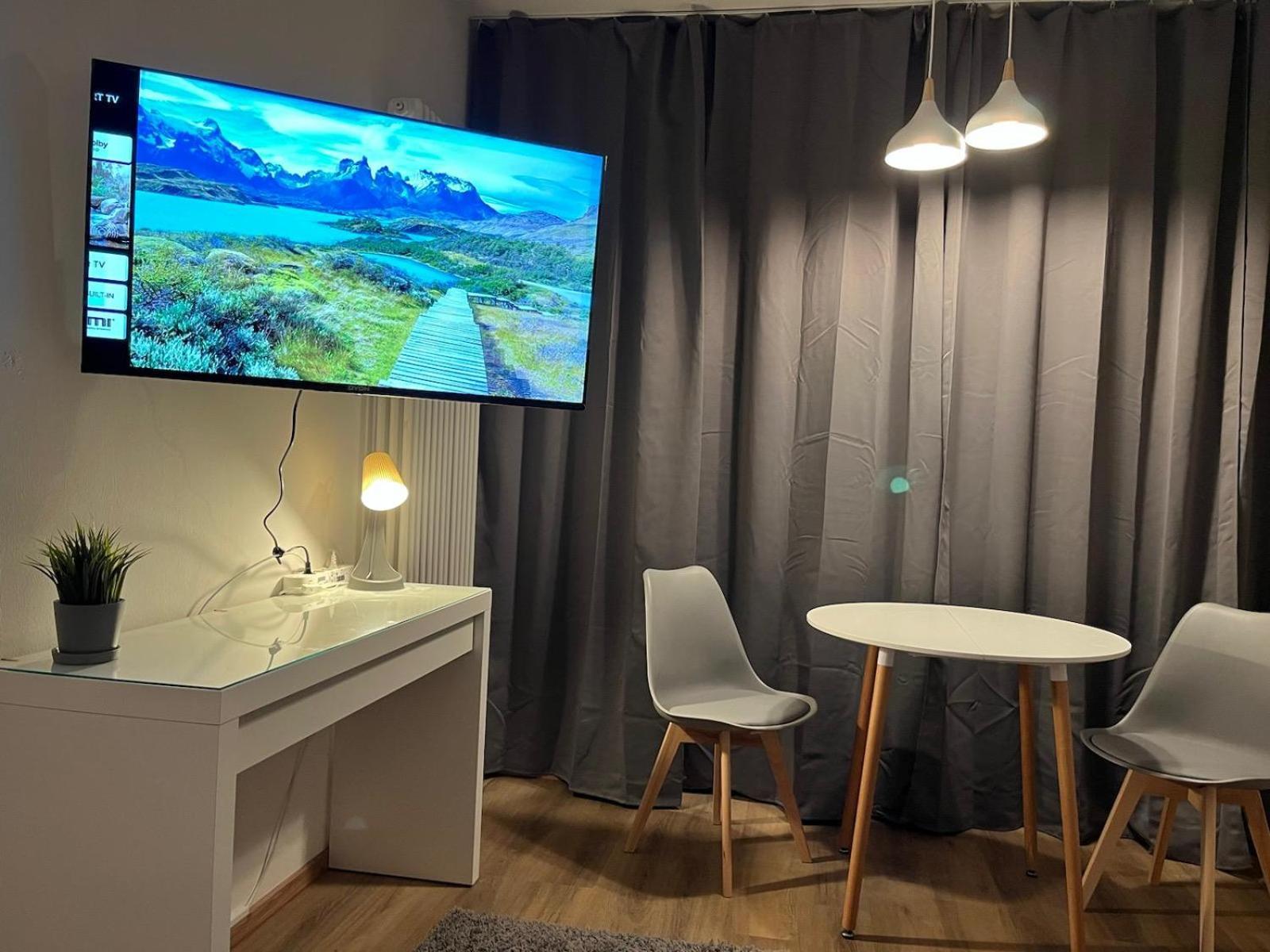 Studio Am Waldschloesschen Mit Kueche Und Netflix Dresden Dış mekan fotoğraf