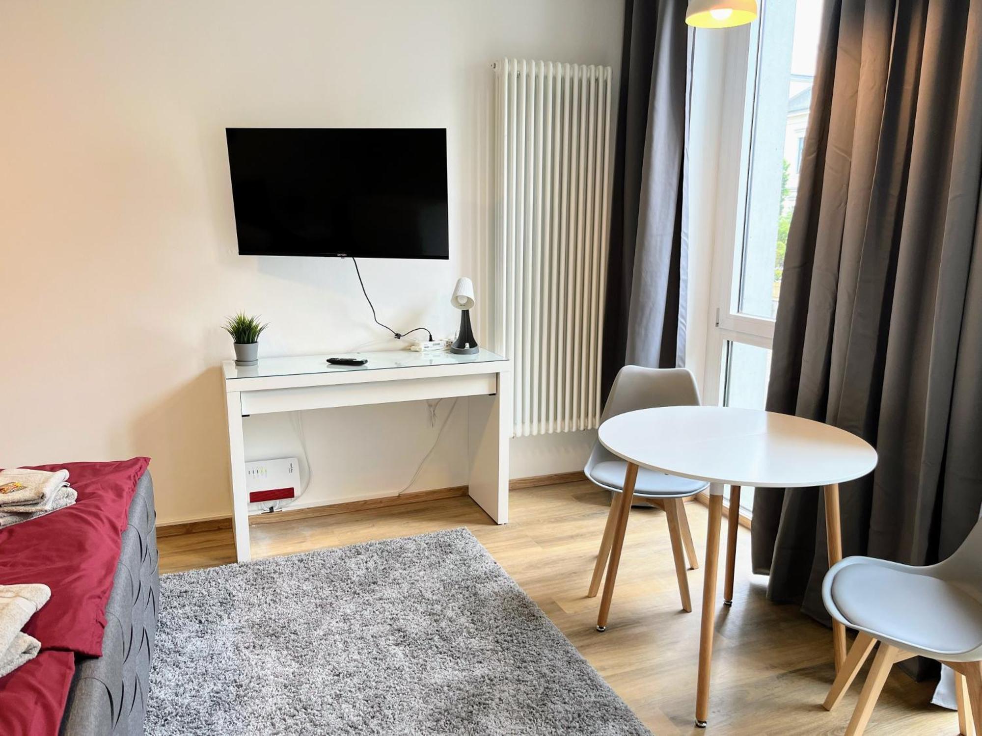 Studio Am Waldschloesschen Mit Kueche Und Netflix Dresden Dış mekan fotoğraf